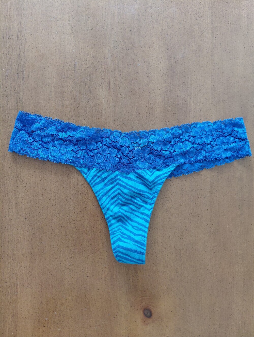 Victoria's Secret PINK Y2K Zebra Blue Lace Extra Low Rise Thong Panty Used M